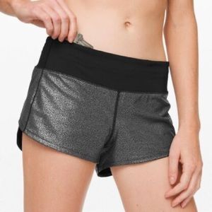 Lululemon Luminosity Foil Speed Up Shorts 2.5” Size 6